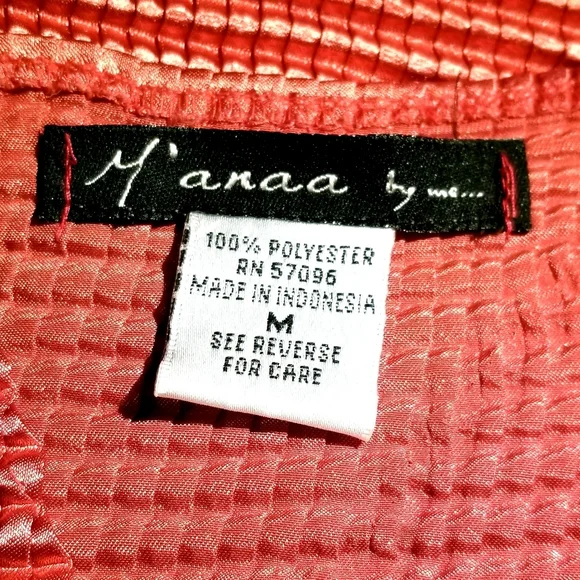 M'Anaa by Me Textured Stretch VNeck Sleeveless Top - Picture 6 of 6